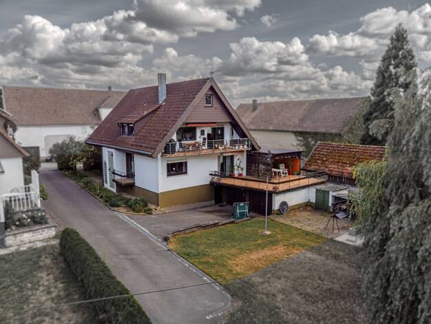 Mehrfamilienhaus zum Kauf 549.000 € 6 Zimmer 200,5 m² 651 m² Grundstück Neuhengstett Althengstett 75382