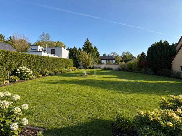 Grundstück zum Kauf 565.000 € 2.092 m² Grundstück Weinböhla 01689