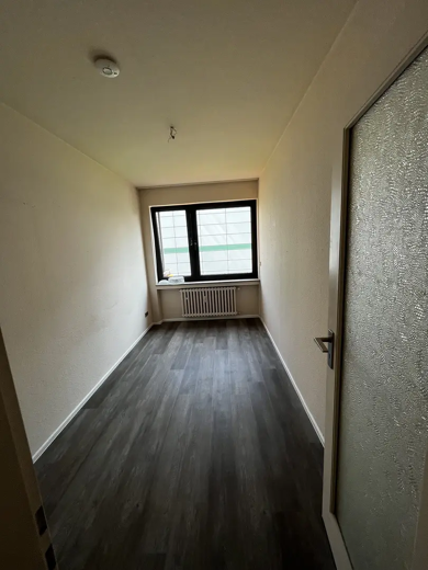 Wohnung zur Miete 950 € 4 Zimmer 98 m² Geschoss 3/35 Siegburg Siegburg 53721