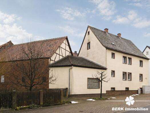 Mehrfamilienhaus zum Kauf 299.000 € 9 Zimmer 196,1 m² 345 m² Grundstück Mömlingen 63853