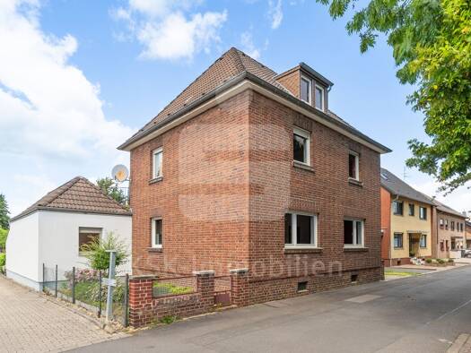 Einfamilienhaus zum Kauf 299.000 € 8 Zimmer 105 m² 605 m² Grundstück Elsdorf 50189