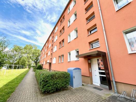 Wohnung zur Miete 308 € 2 Zimmer 47,1 m² 2. Geschoss Johannes-R.-Becher-Straße 3 Weißenfels 06667