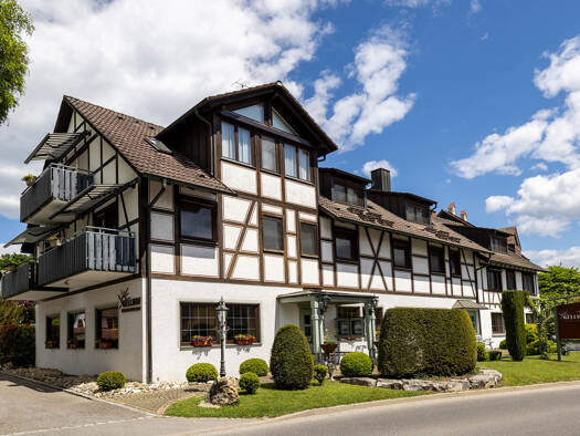 Mehrfamilienhaus zum Kauf 1.990.000 € 20 Zimmer 880 m² 1.866 m² Grundstück Hemmenhofen Gaienhofen 78343