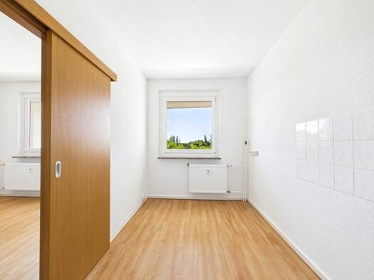 Wohnung zur Miete 325 € 2 Zimmer 56,8 m² 4. Geschoss Augustenstraße 29 Innenstadt Dessau-Roßlau 06842