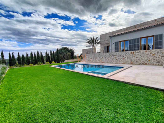 Haus zum Kauf provisionsfrei 2.900.000 € 4 Zimmer 348 m² 17.500 m² Grundstück frei ab sofort Sant Llorenç des Cardassar 07530