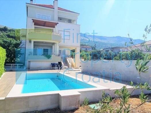 Haus zum Kauf 1.650.000 € 30 Zimmer 500 m² Split