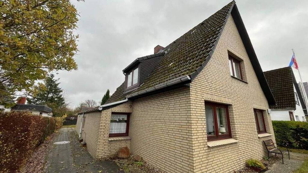 Haus zum Kauf 335.000 € 5 Zimmer 162 m² 938 m² Grundstück Geesthacht 21502