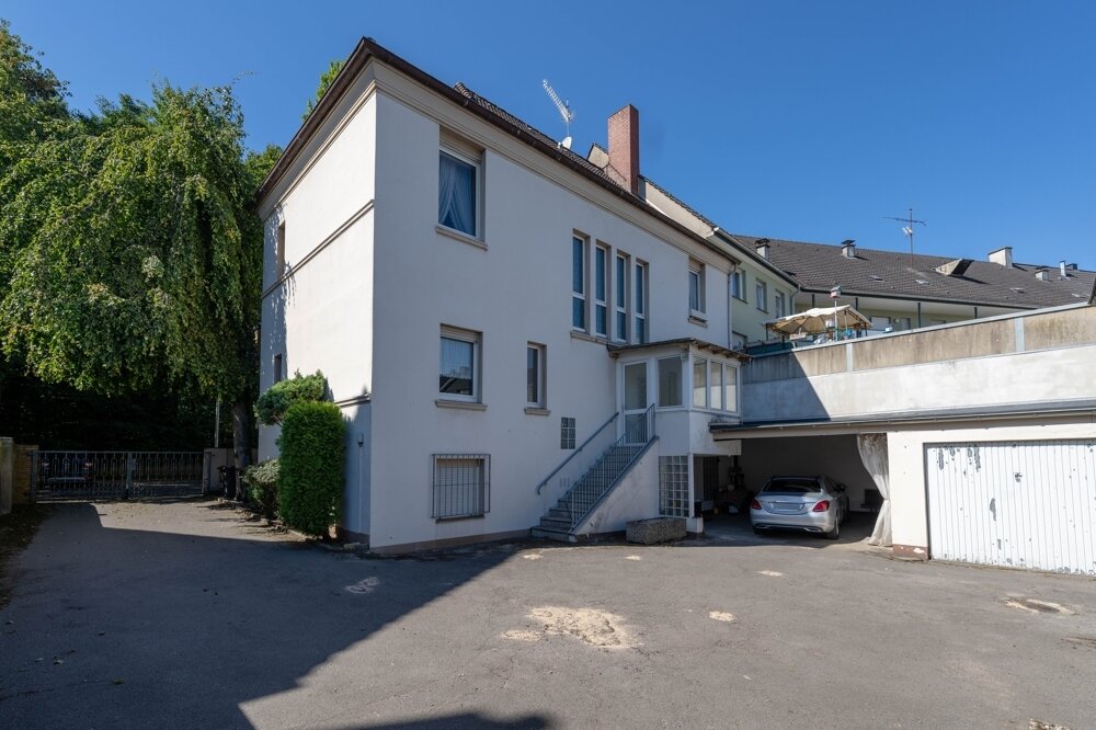 Haus zum Kauf 359.000 € 7 Zimmer 238 m²<br/>Wohnfläche 530 m²<br/>Grundstück Holthausen Lippe Waltrop 45731