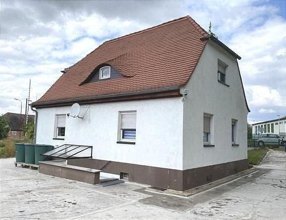 Einfamilienhaus zum Kauf 270.000 € 5 Zimmer 105 m²<br/>Wohnfläche 2.020 m²<br/>Grundstück Karsdorf Karsdorf 06638