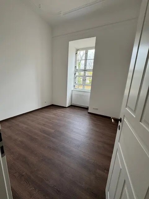 Wohnung zum Kauf provisionsfrei 139.920 € 4 Zimmer 122 m²<br/>Wohnfläche ab sofort<br/>Verfügbarkeit Am Schloss Radeberg Radeberg 01454