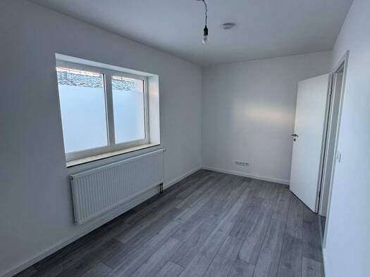 Wohnung zur Miete 1.200 € 3 Zimmer 100 m² Geschoss EG/1 frei ab sofort Geisenfeld 85290