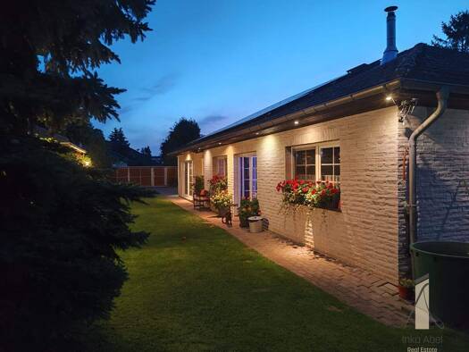 Einfamilienhaus zum Kauf 762.000 € 7 Zimmer 269,3 m² 1.980 m² Grundstück Burg 39288