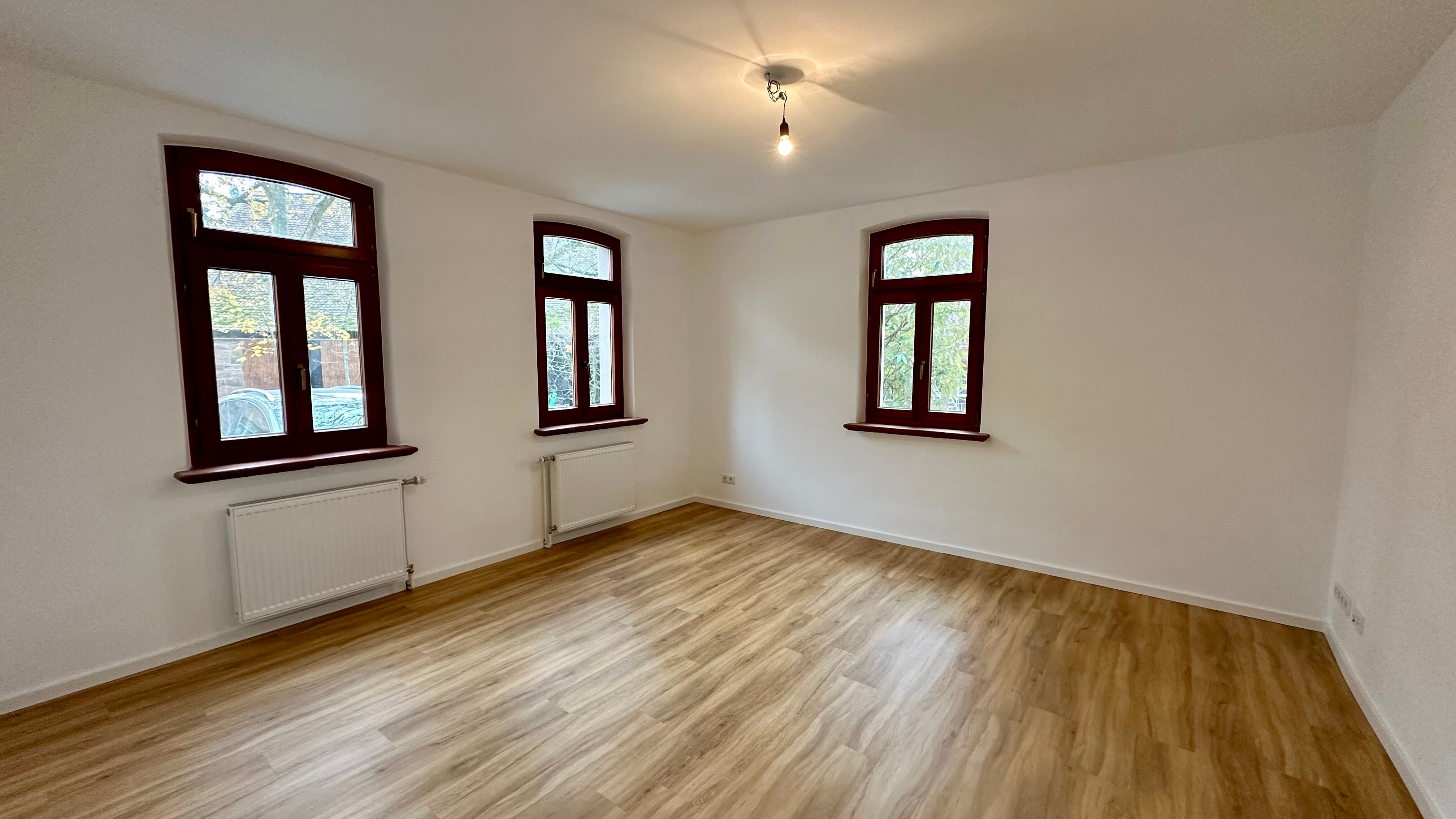 Terrassenwohnung zur Miete 1.282 € 5 Zimmer 111,5 m²<br/>Wohnfläche EG<br/>Geschoss ab sofort<br/>Verfügbarkeit Schniegling Nürnberg 90427