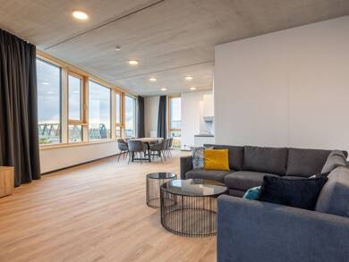 WG-Zimmer zur Miete Wohnen auf Zeit nur mit Wohnberechtigungsschein 532 € 36,3 m² 7. Geschoss frei ab 01.10.2025 Gummersbacher Straße 31b Deutz Köln 50679