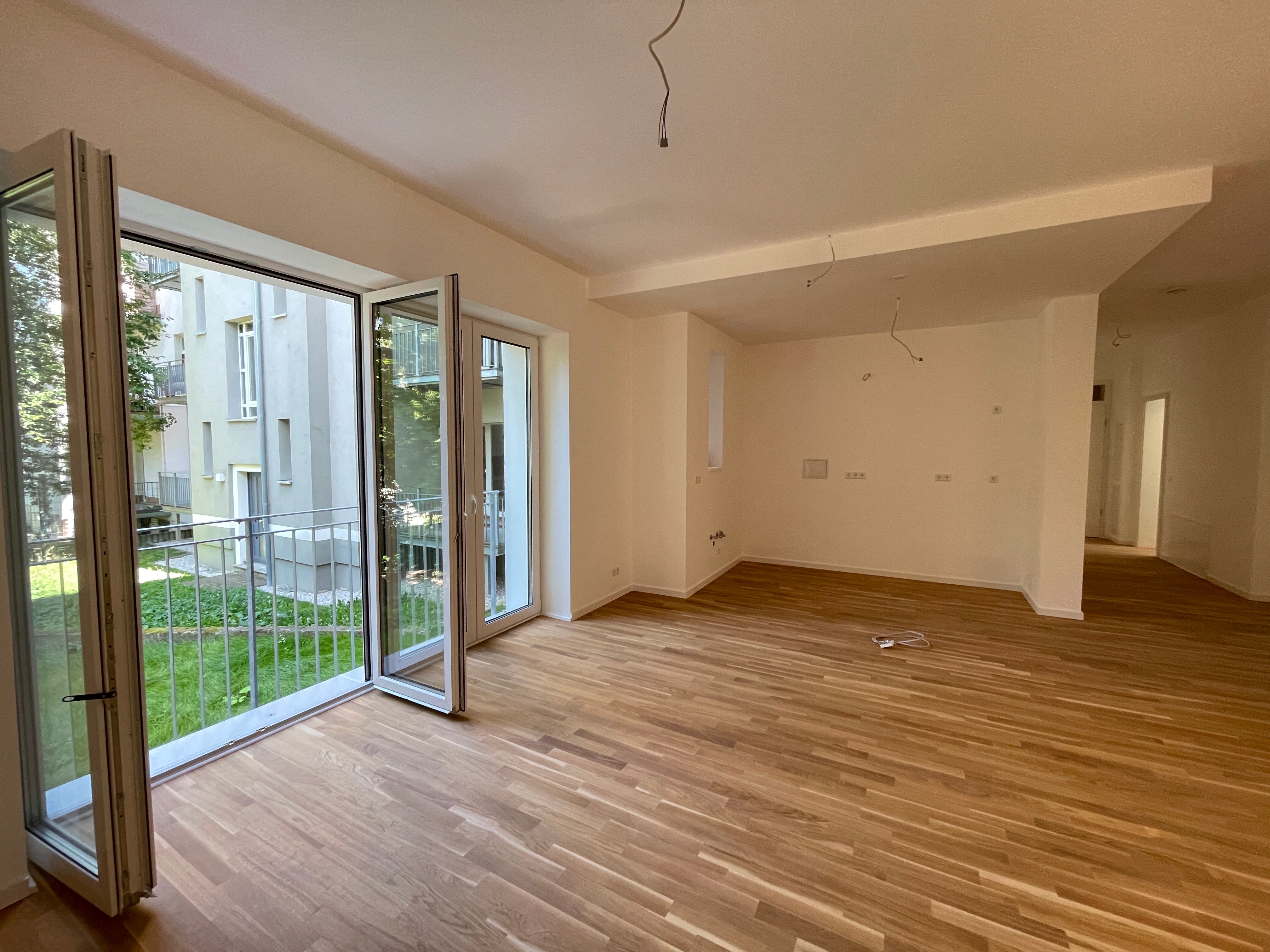 Wohnung zur Miete 731 € 3 Zimmer 97,4 m²<br/>Wohnfläche EG<br/>Geschoss ab sofort<br/>Verfügbarkeit Würzburger Straße 43 Sonnenberg 212 Chemnitz 09130