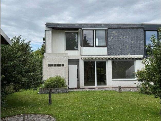 Reihenendhaus zum Kauf 325.000 € 4 Zimmer 100 m² 393 m² Grundstück frei ab sofort Brinkum Stuhr 28816