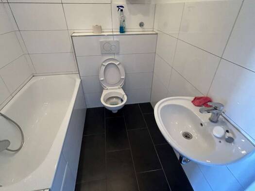 Wohnung zur Miete 1.080 € 2 Zimmer 76 m² Geschoss 6/8 frei ab sofort Friedrich-Ebert-Straße 53 Stadtmitte Düsseldorf 40210