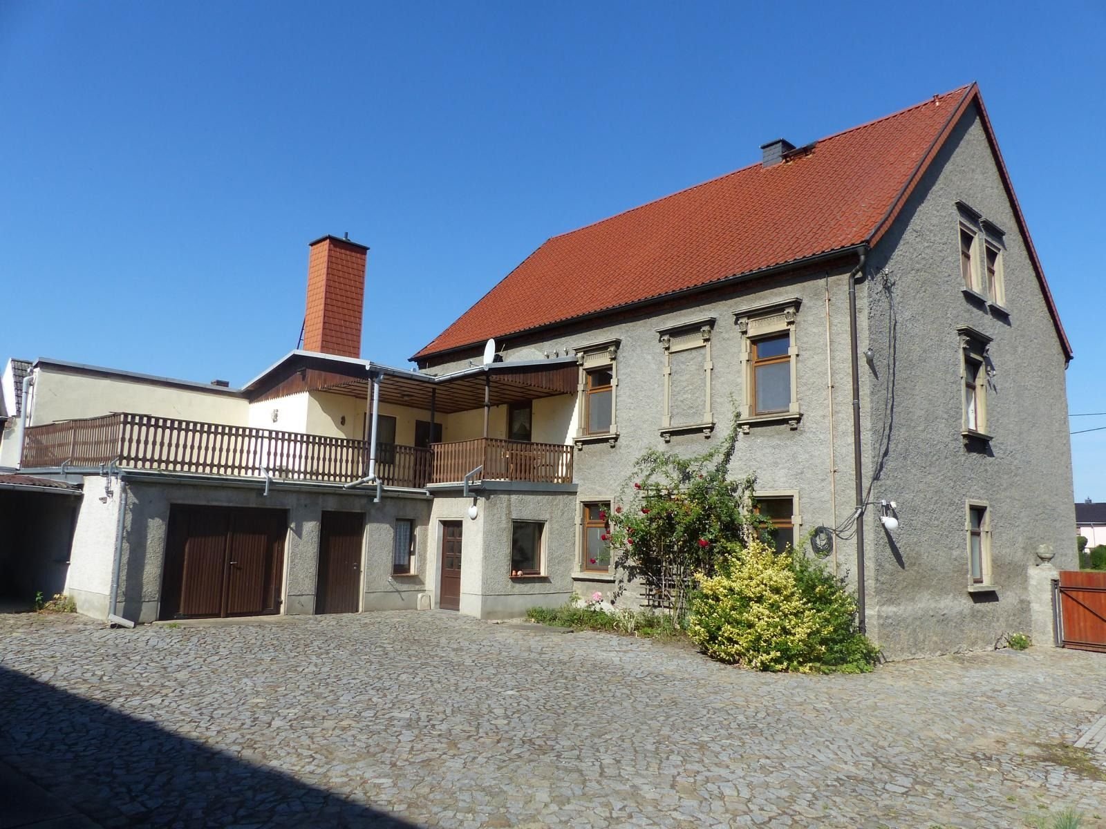 Bauernhaus zum Kauf 215.000 € 14 Zimmer 380 m²<br/>Wohnfläche 1.840 m²<br/>Grundstück Laas Liebschützberg 04758