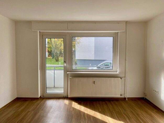 Wohnung zur Miete 990 € 3,5 Zimmer 74,6 m² frei ab 14.03.2026 Freiherr-vom-Stein-Str. 16 Kronberg 61476