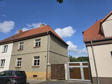 Doppelhaushälfte zum Kauf 38.000 € 5 Zimmer 120 m² 296 m² Grundstück Wolfen Bitterfeld-Wolfen 06766