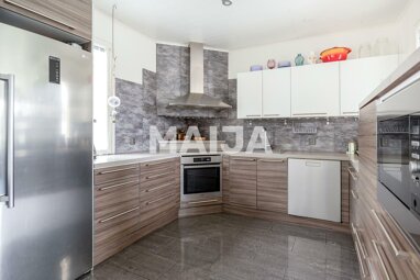 Einfamilienhaus zum Kauf 309.000 € 6 Zimmer 154,5 m² 1.096 m² Grundstück Suruttomanpolku 3 Siilinjärvi 71800