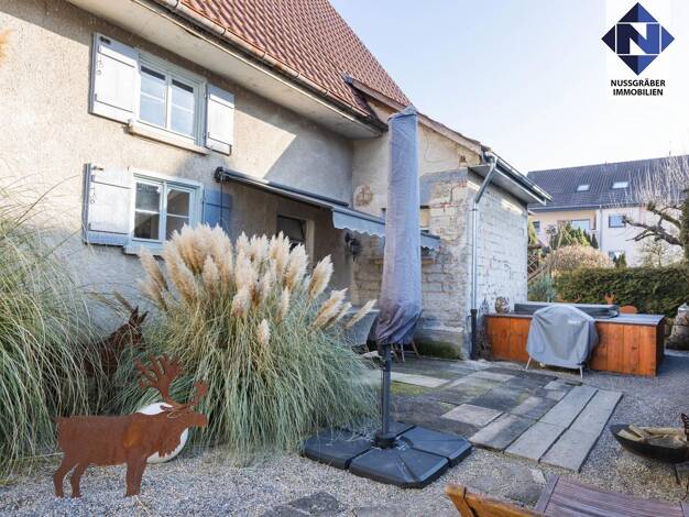 Mehrfamilienhaus zum Kauf 898.000 € 9,5 Zimmer 205 m² 578 m² Grundstück Wendlingen Wendlingen am Neckar 73240