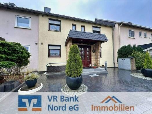 Reihenmittelhaus zum Kauf 298.000 € 6 Zimmer 149,4 m² 326 m² Grundstück Weiche Flensburg 24941