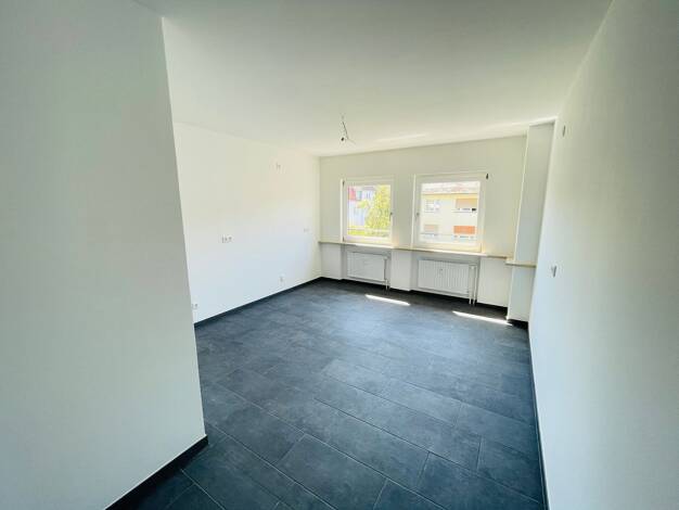 Wohnung zur Miete 985 € 3 Zimmer 86,6 m² 2. Geschoss frei ab sofort Sperberstraße 47 Hummelstein Weiterer Innenstadtgürtel Süd 90461