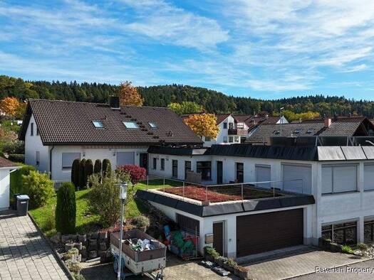 Haus zum Kauf 995.000 € 7 Zimmer 191,8 m² 879 m² Grundstück Tuttlingen 78532