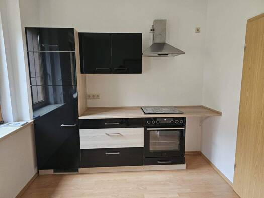Wohnung zur Miete 270 € 2 Zimmer 50,7 m² EG frei ab 01.01.2026 Elsterberg 07985