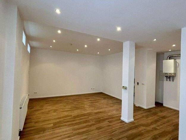 Studio zur Miete 850 € 1 Zimmer 45 m² EG Ostend Frankfurt am Main 60385