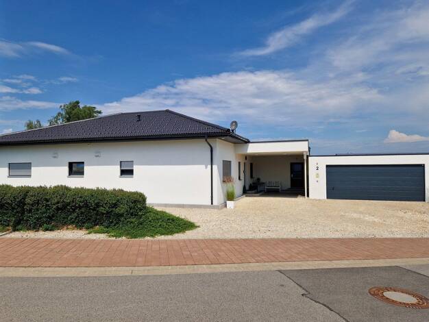 Bungalow zum Kauf provisionsfrei 889.000 € 6,5 Zimmer 186 m² 1.534 m² Grundstück Sonnenleite 2 Gerach 96161