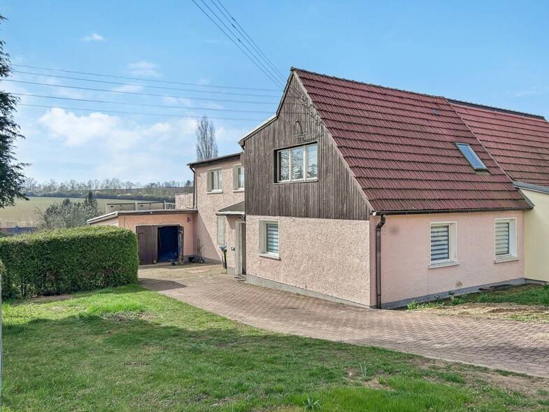 Einfamilienhaus zum Kauf 159.000 € 4 Zimmer 140 m² 900 m² Grundstück Borna-Heinersdorf 130 Chemnitz 09114