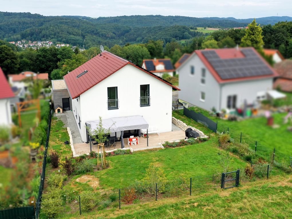 Einfamilienhaus zum Kauf 749.000 € 5,5 Zimmer 176 m² 643 m² Grundstück Jux Spiegelberg 71579