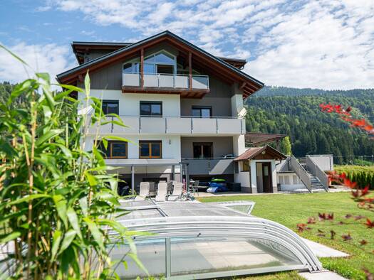 Mehrfamilienhaus zum Kauf 1.200.000 € 370 m² 3.136 m² Grundstück Hermagor-Pressegger See 9631