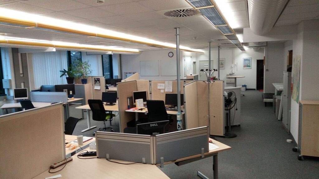 Bürofläche zur Miete provisionsfrei 600 € 33 m² Bürofläche Werner-von-Siemens-Str. Universitätsviertel Augsburg 86159