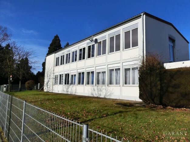 Mehrfamilienhaus zum Kauf 455.000 € 6 Zimmer 160 m² 596 m² Grundstück Holzmaden 73271