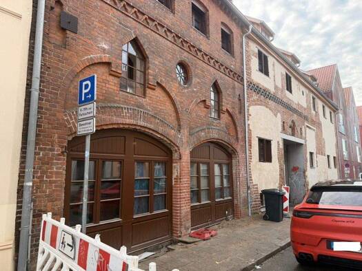 Wohnung zur Miete 1.150 € 4 Zimmer 88,3 m² EG frei ab 01.04.2026 Altstadt Wismar 23966