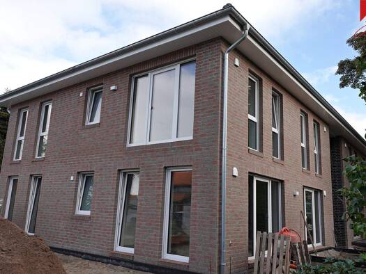 Wohnung zur Miete - Erstbezug 1.150 € 3 Zimmer 92,8 m² 1. Geschoss frei ab 01.01.2026 Esens 26427