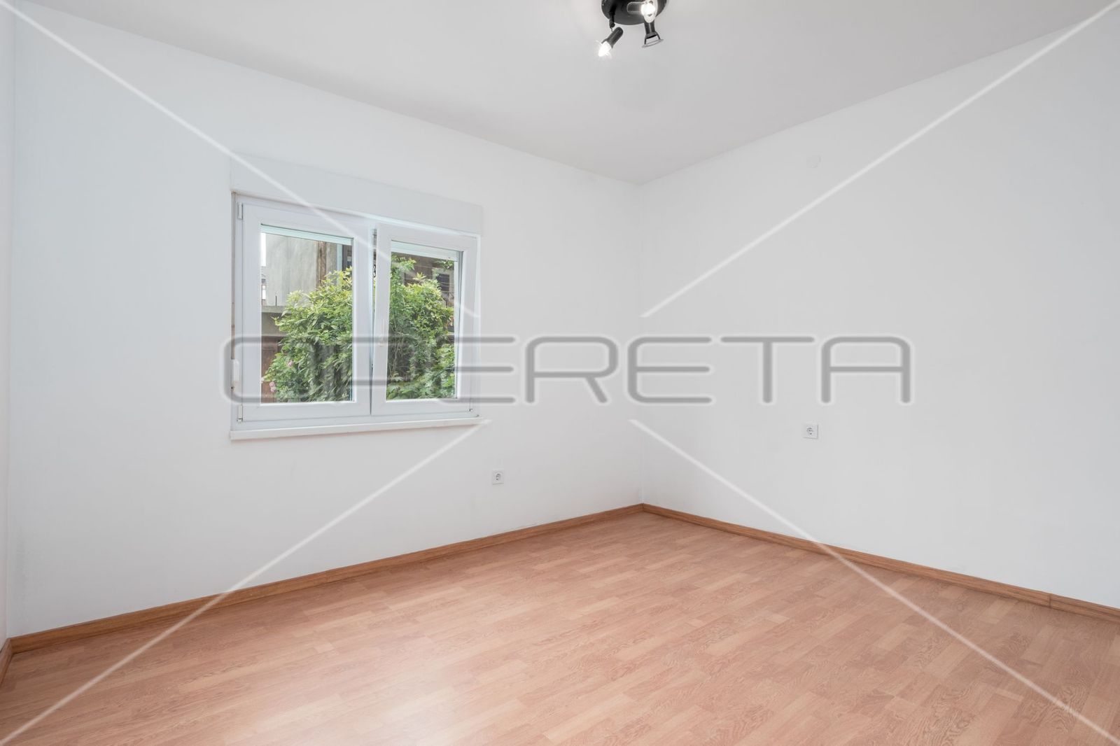 Haus zur Miete 2.000 € 7 Zimmer 210 m²<br/>Wohnfläche 229 m²<br/>Grundstück Ljubijska Donja Dubrava center