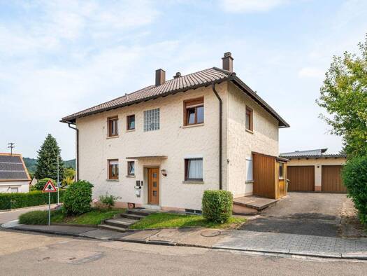 Mehrfamilienhaus zum Kauf 350.000 € 8 Zimmer 186,6 m² 666 m² Grundstück Kürnbach 75057