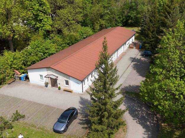 Bürogebäude zum Kauf 369.000 € 450 m² Bürofläche Hildburghausen 98646