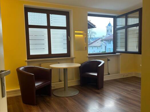 Büro zur Miete provisionsfrei 600 € 1 Zimmer 15 m² Bürofläche Innenstadt Rosenheim 83022