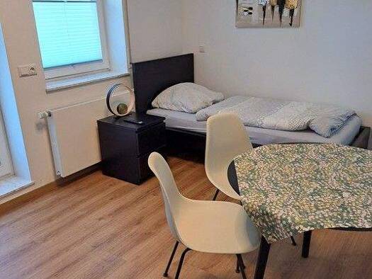 Wohnung zur Miete Wohnen auf Zeit 1.250 € 1 Zimmer 30 m² frei ab sofort Erlangen-Süd Erlangen 91058