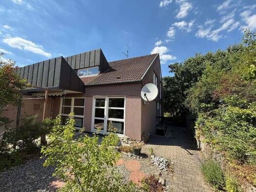 Doppelhaushälfte zum Kauf 559.000 € 5 Zimmer 132,8 m² 379 m² Grundstück frei ab sofort Veitshöchheim Veitshöchheim 97209