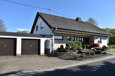 Einfamilienhaus zum Kauf 295.000 € 6 Zimmer 204,4 m² 2.662 m² Grundstück frei ab sofort Auf der Fenn 20 Mittelstrimmig 56858