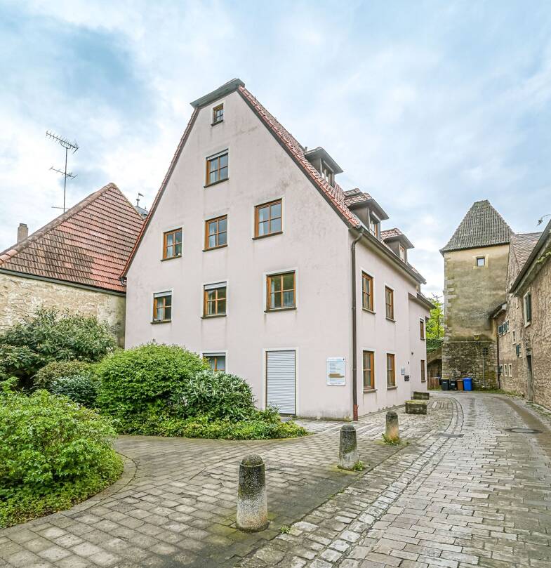 Mehrfamilienhaus zum Kauf 898.000 € 16 Zimmer 387 m² 100 m² Grundstück Ochsenfurt Ochsenfurt 97199