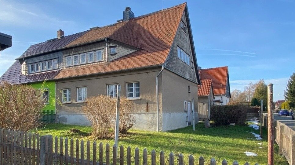 Doppelhaushälfte zum Kauf 49.500 € 5 Zimmer 98 m²<br/>Wohnfläche 370 m²<br/>Grundstück Neugersdorf Ebersbach-Neugersdorf 02727