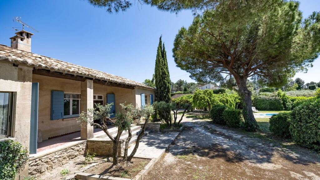 Einfamilienhaus zum Kauf 945.000 € 2.500 m² Grundstück FONTVIEILLE 13990