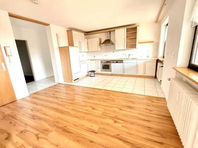 Wohnung zur Miete 950 € 3 Zimmer 99,4 m² 5 Geschosse frei ab sofort Wutöschingen Wutöschingen 79793